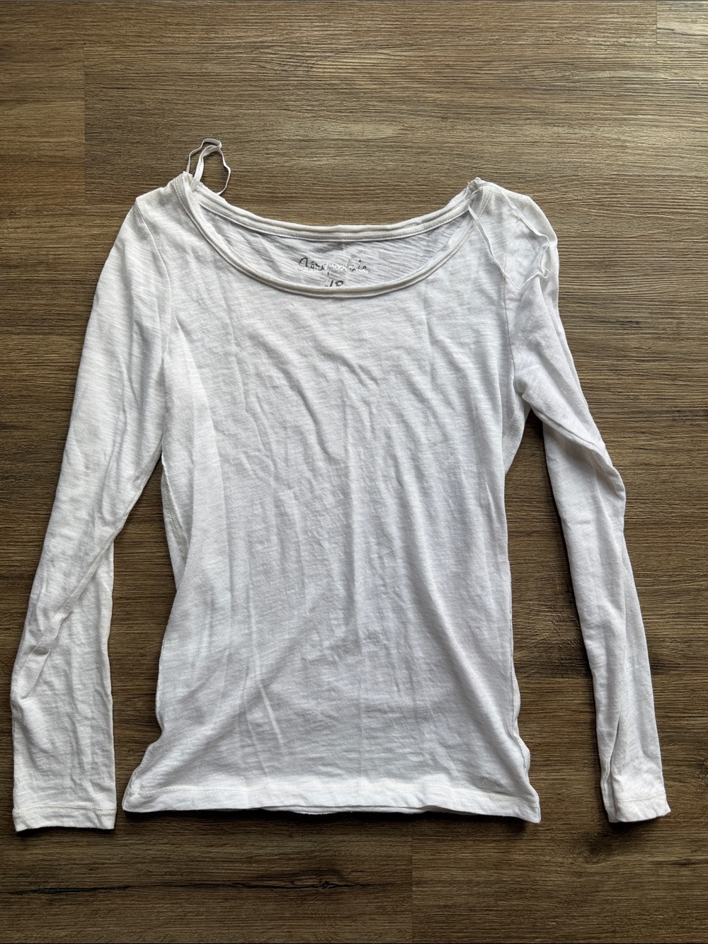 Aeropostale Women's White Long Sleeve Scoop Neck Tee